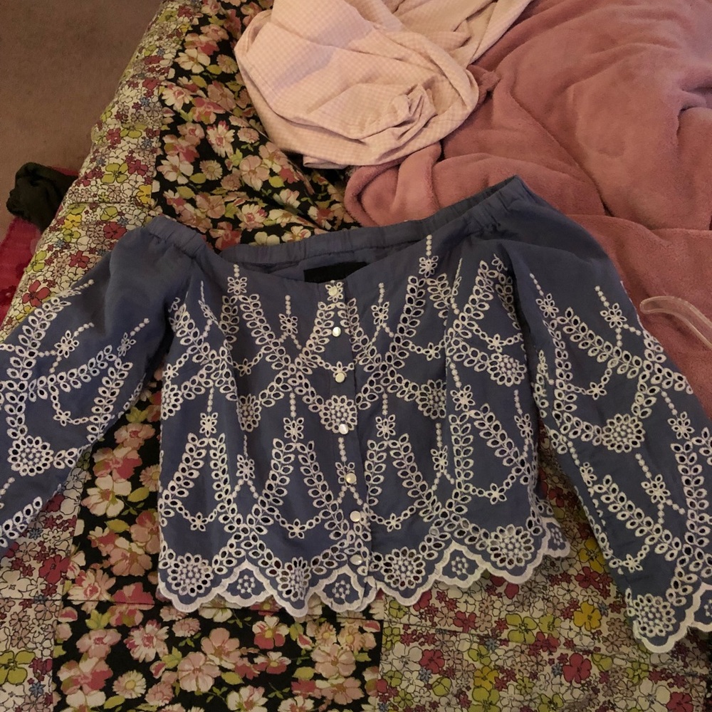 Kendall and Kylie XS off the shoulder top